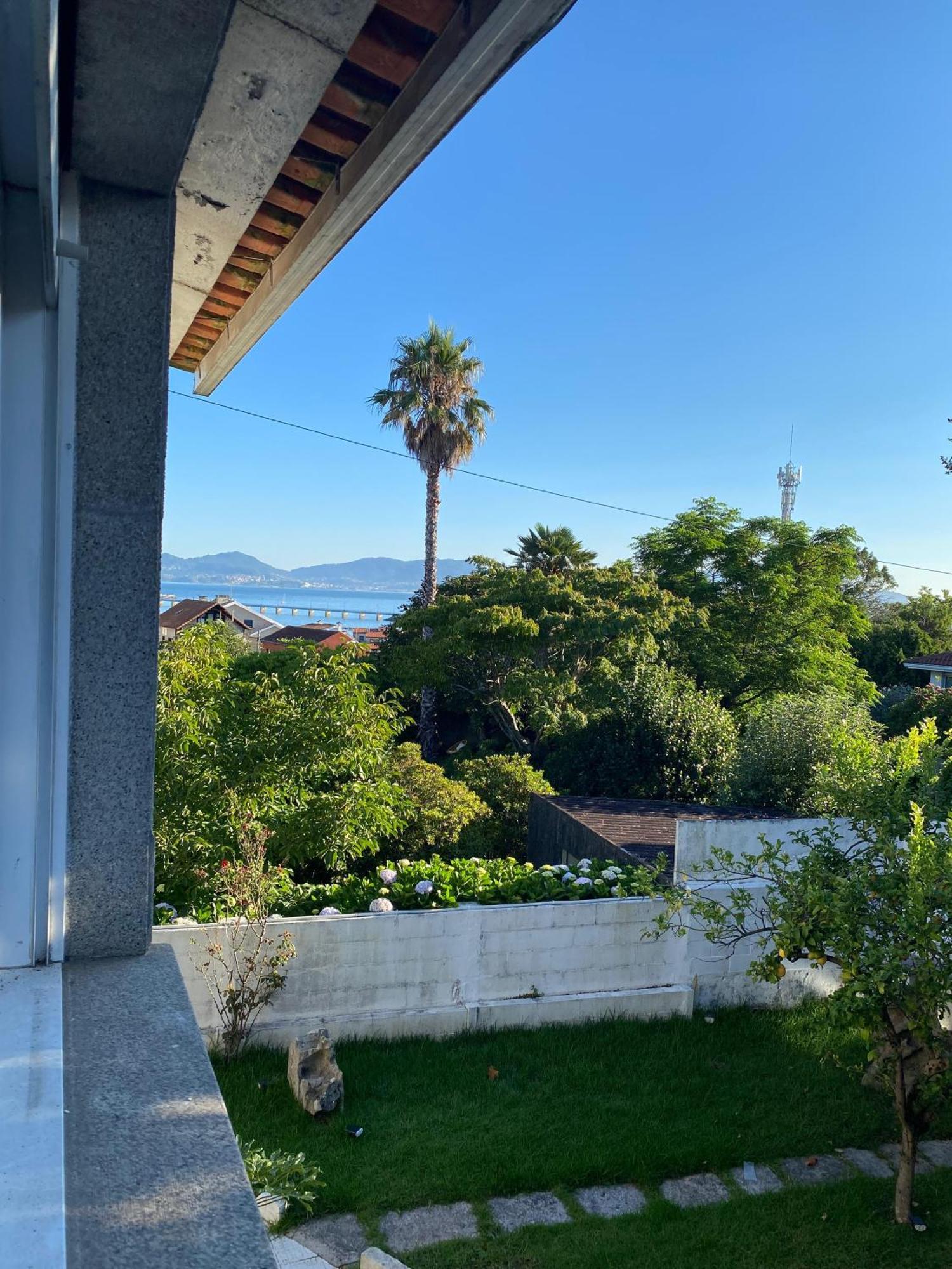 Chalet Adosado Independiente En Vigo - Canido Oya Екстериор снимка